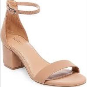 NWT Marcella block heel sandal nude